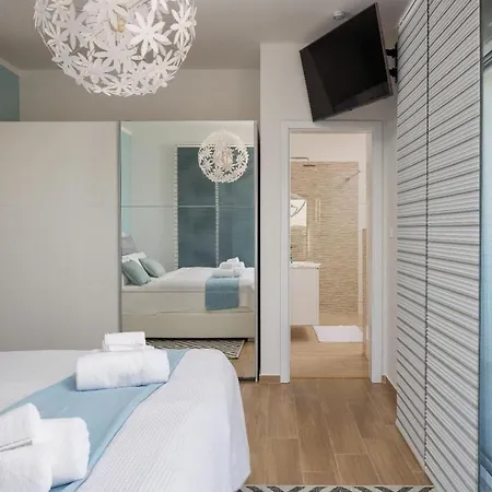 Miravento Grand Lakeside Retreat 벌러토너컬리